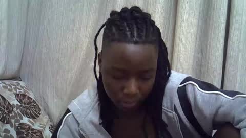 Leila online show from 02.14.26