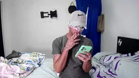 Snapshot of horny_dirty_bigcock chatting on 11.19.25 BoyHornyDirty online show from 11.19.25