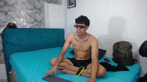 MILET Y FOX   online show from 01.12.26