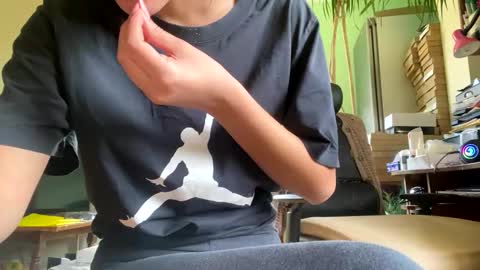 Snapshot of horny_latina_69 chatting on 11.03.25 Horny latina online show from 11.03.25