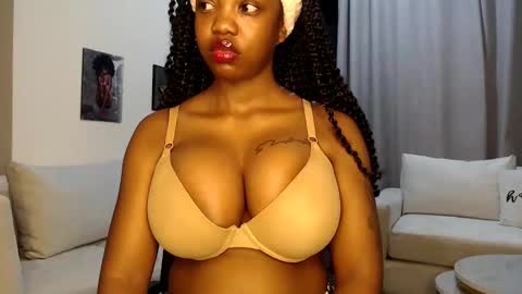 horny_princcess online show from 10.28.25