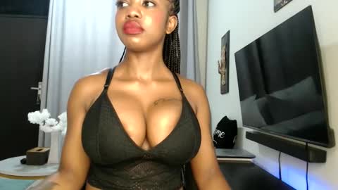 Snapshot of horny_princcess chatting on 05.18.26 horny_princcess online show from 05.18.26