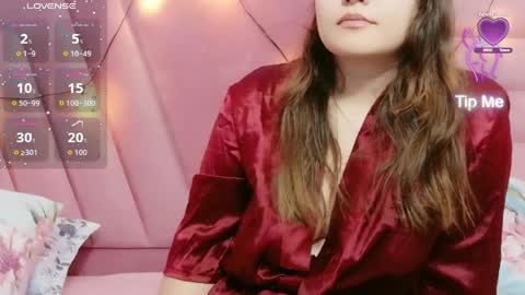 Khloe  online show from 04.08.26