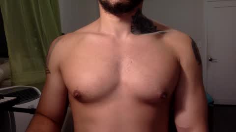 Snapshot of hornybbcxx chatting on 12.17.24 hornybbcxx online show from 12.17.24