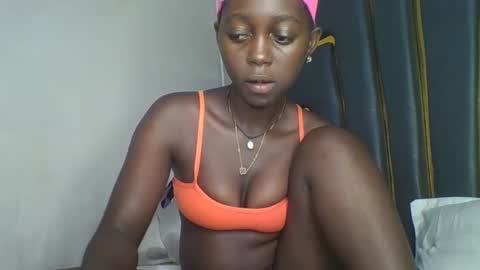 Bella online show from 11.17.25