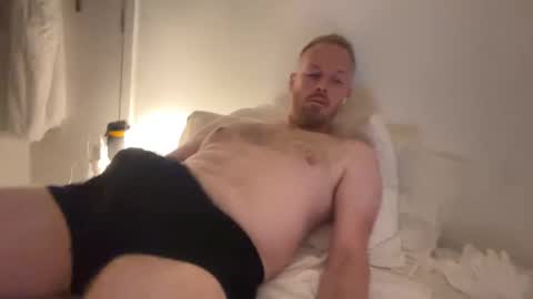 Snapshot of hornyben1189 chatting on 10.16.25 Horny Ben online show from 10.16.25