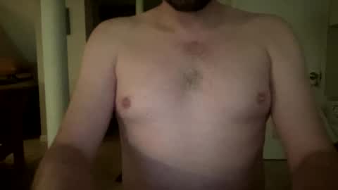 Snapshot of hornybottomdaddy chatting on 03.10.25 hornybottomdaddy online show from 03.10.25