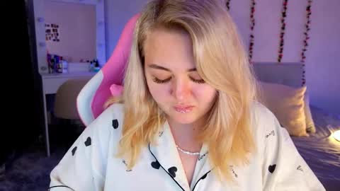 HornyCakee online show from 10.23.25