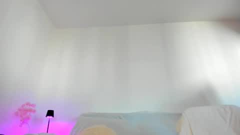 Snapshot of hornyemma_ chatting on 11.03.25 Emma online show from 11.03.25