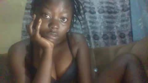 Snapshot of hornygal001 chatting on 12.02.24 hornygal001 online show from 12.02.24