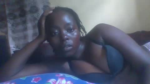 Snapshot of hornygal001 chatting on 12.02.24 hornygal001 online show from 12.02.24