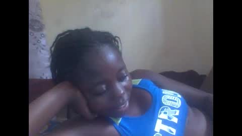 Snapshot of hornygal001 chatting on 12.10.24 hornygal001 online show from 12.10.24