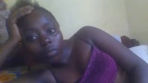 Snapshot of hornygal001 chatting on 12.18.24 hornygal001 online show from 12.18.24
