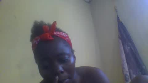 Snapshot of hornygal001 chatting on 12.20.24 hornygal001 online show from 12.20.24