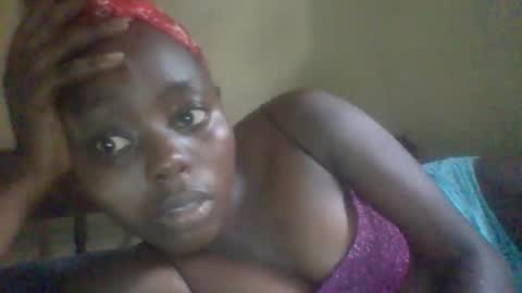 Snapshot of hornygal001 chatting on 12.21.24 hornygal001 online show from 12.21.24