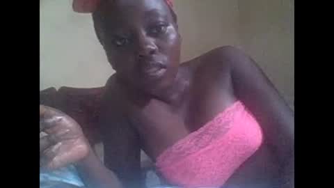 Snapshot of hornygal001 chatting on 12.24.24 hornygal001 online show from 12.24.24