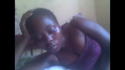 Snapshot of hornygal001 chatting on 01.24.25 hornygal001 online show from 01.24.25