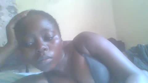 Snapshot of hornygal001 chatting on 02.05.25 hornygal001 online show from 02.05.25