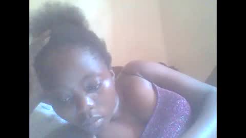 Snapshot of hornygal001 chatting on 02.10.25 hornygal001 online show from 02.10.25