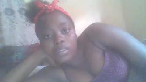 Snapshot of hornygal001 chatting on 02.14.25 hornygal001 online show from 02.14.25