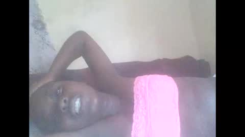 Snapshot of hornygal001 chatting on 02.20.25 hornygal001 online show from 02.20.25