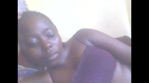 Snapshot of hornygal001 chatting on 02.26.25 hornygal001 online show from 02.26.25