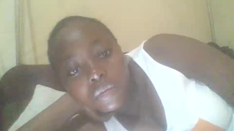 Snapshot of hornygal001 chatting on 09.13.25 hornygal001 online show from 09.13.25