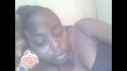 Snapshot of hornygal001 chatting on 09.17.25 hornygal001 online show from 09.17.25