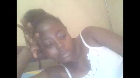 Snapshot of hornygal001 chatting on 09.29.25 hornygal001 online show from 09.29.25