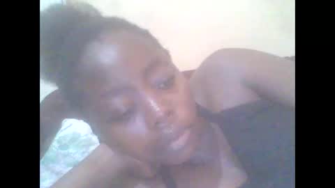 Snapshot of hornygal001 chatting on 10.01.25 hornygal001 online show from 10.01.25