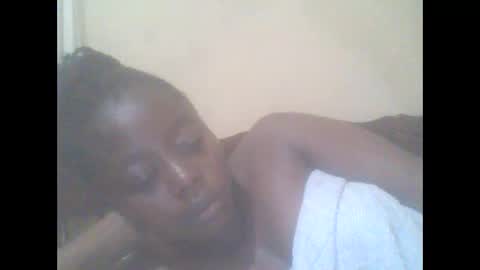 Snapshot of hornygal001 chatting on 10.28.25 hornygal001 online show from 10.28.25