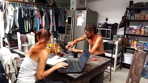 Snapshot of hornyhippies0080 chatting on 10.27.25 Nix D online show from 10.27.25