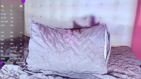 Snapshot of hornyhousekeeper_ chatting on 02.04.25 Valentina online show from 02.04.25