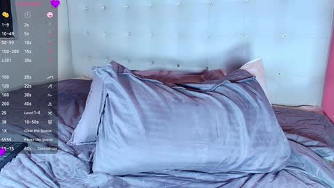 Snapshot of hornyhousekeeper_ chatting on 02.06.25 Valentina online show from 02.06.25