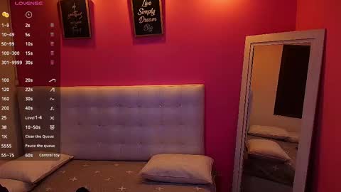 Snapshot of hornyhousekeeper_ chatting on 02.27.25 Valentina online show from 02.27.25