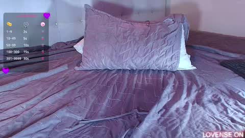 Snapshot of hornyhousekeeper_ chatting on 03.11.25 Valentina online show from 03.11.25
