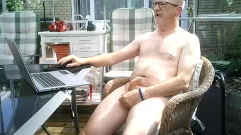 Snapshot of hornyjames50 chatting on 06.21.26 Horny James online show from 06.21.26