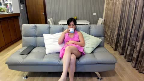 Puca  Tam online show from 10.18.25