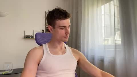 hornytwunk01 online show from 09.17.25