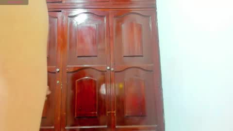 Snapshot of horrny_18_victoria chatting on 12.29.24 ronald and victoria online show from 12.29.24