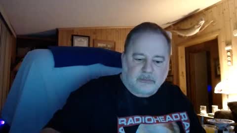 Snapshot of horsebigballs chatting on 02.02.25 horsebigballs online show from 02.02.25