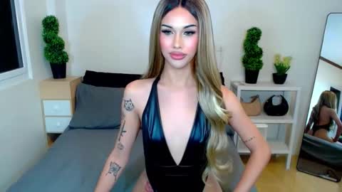 Snapshot of horsecockmadison chatting on 12.22.25 Madison online show from 12.22.25