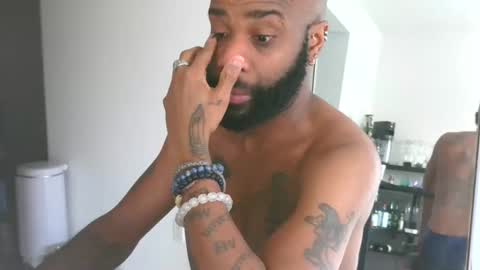 Snapshot of horus00 chatting on 01.23.25 Horus00 online show from 01.23.25