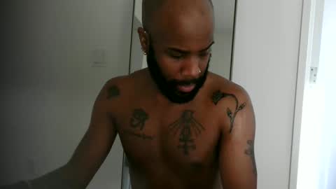 Snapshot of horus00 chatting on 01.25.25 Horus00 online show from 01.25.25