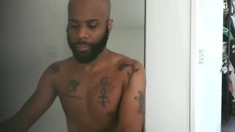 Snapshot of horus00 chatting on 01.27.25 Horus00 online show from 01.27.25