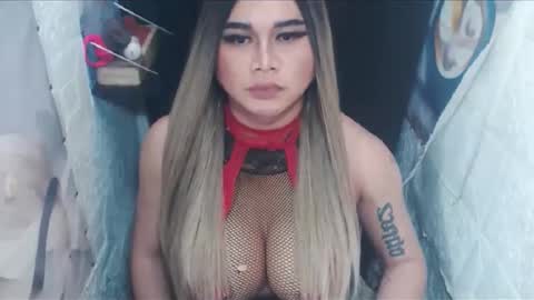 YOUR MAJESTY LUCY PEARL online show from 01.16.26