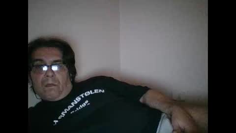 Snapshot of hot1nude1swinger chatting on 10.23.25 hot1nude1swinger online show from 10.23.25