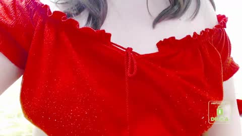 Snapshot of hot_and_pretty chatting on 12.07.24 Lila online show from 12.07.24