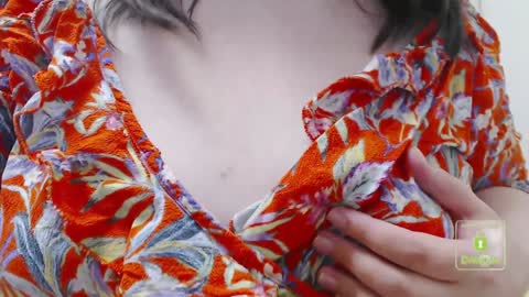 Snapshot of hot_and_pretty chatting on 12.08.24 Lila online show from 12.08.24