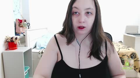 Snapshot of hot_and_pretty chatting on 12.27.24 Lila online show from 12.27.24